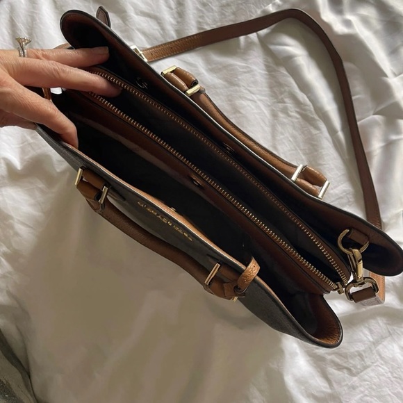 Michael Kors purse - Picture 2 of 7